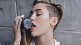 Illustration for article titled A Guide to Understanding Miley Cyrus's New 'Wrecking Ball' Video